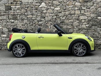 Used MINI Convertible 2023 for sale - 78255030: Photo