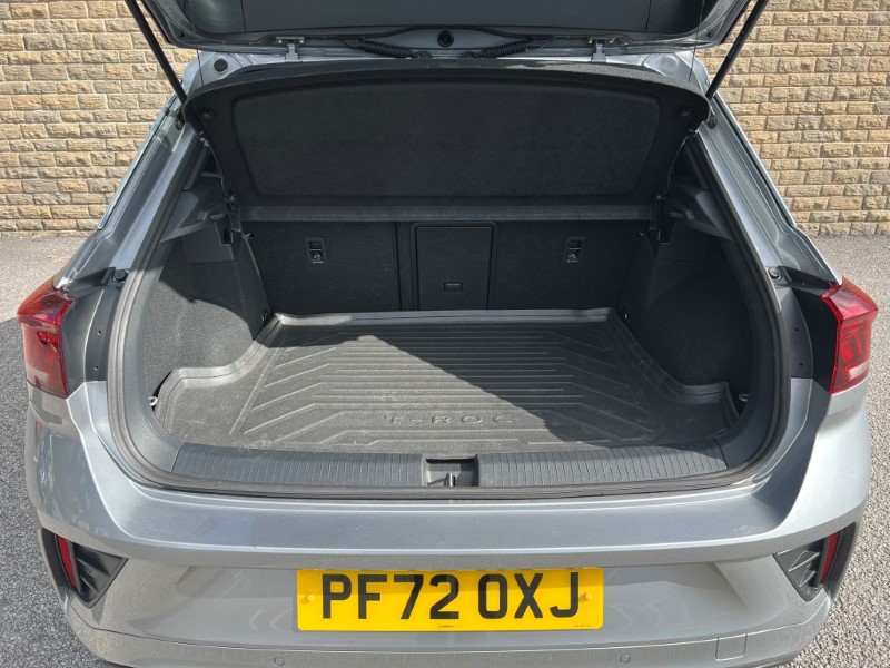 Used Volkswagen T-Roc 2023 for sale - 76981231: Photo 13