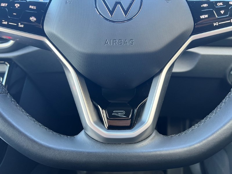 Used Volkswagen T-Roc 2023 for sale - 76981231: Photo 23