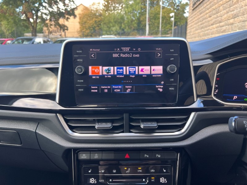 Used Volkswagen T-Roc 2023 for sale - 76981231: Photo 27