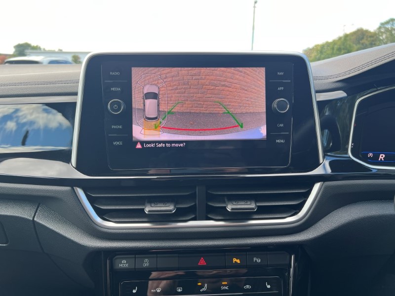 Used Volkswagen T-Roc 2023 for sale - 76981231: Photo 30