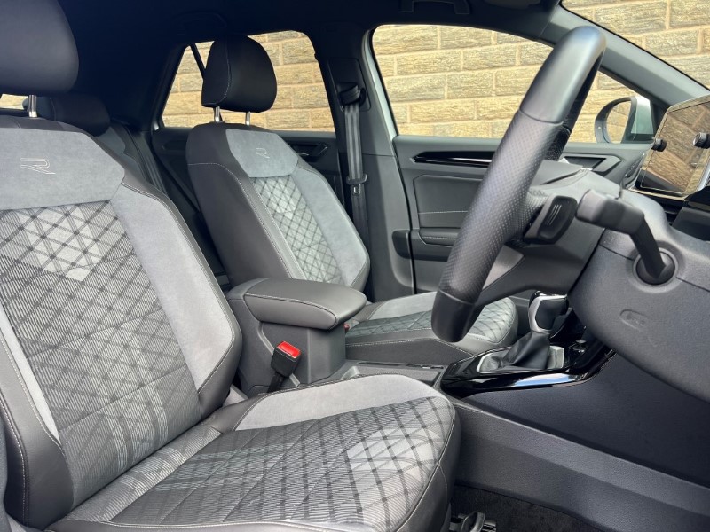 Used Volkswagen T-Roc 2023 for sale - 76981231: Photo 31