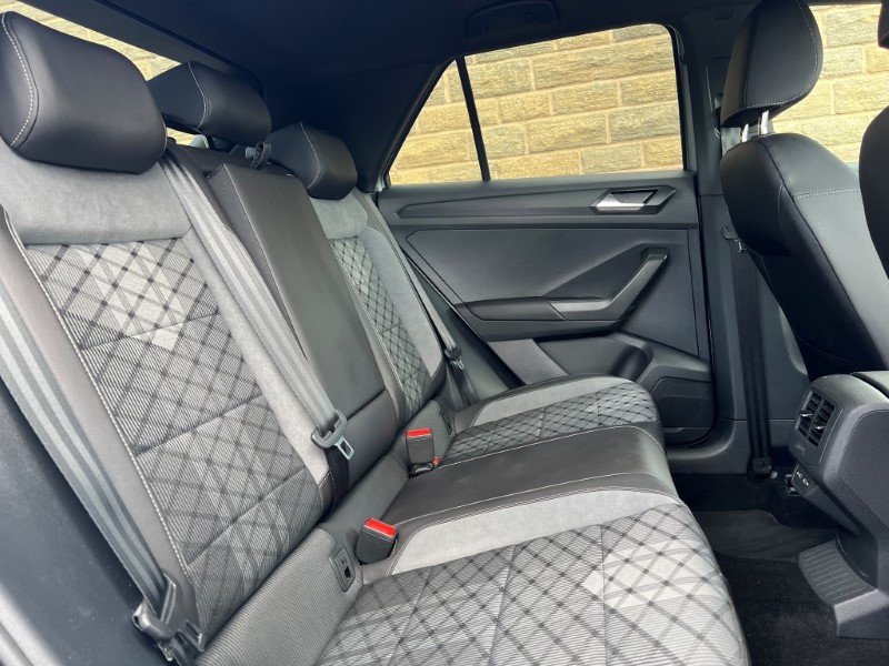 Used Volkswagen T-Roc 2023 for sale - 76981231: Photo 33