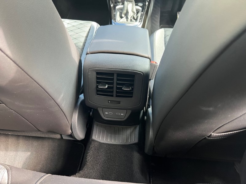 Used Volkswagen T-Roc 2023 for sale - 76981231: Photo 34