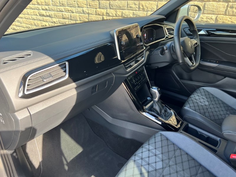 Used Volkswagen T-Roc 2023 for sale - 76981231: Photo 7