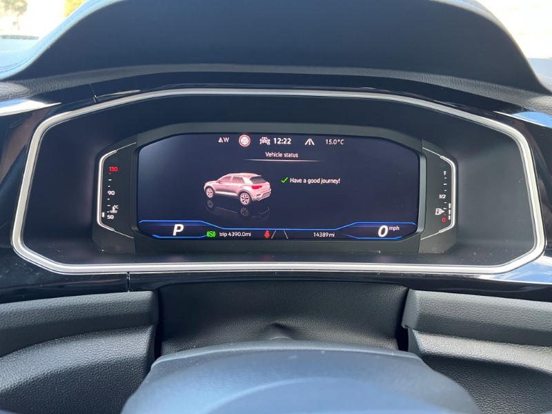 Used Volkswagen T-Roc 2023 for sale - 76981231: Photo 9