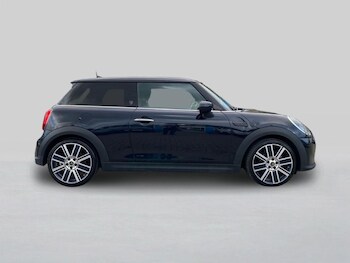 Used MINI Hatch 2023 for sale - 76982039: Photo