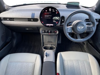 Used MINI Cooper 2024 for sale - 77718106: Photo