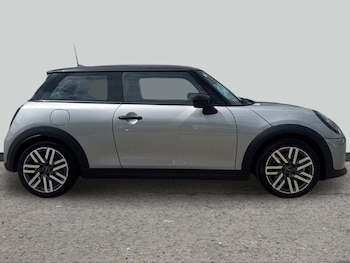 Used MINI Cooper 2025 for sale - 79007819: Photo