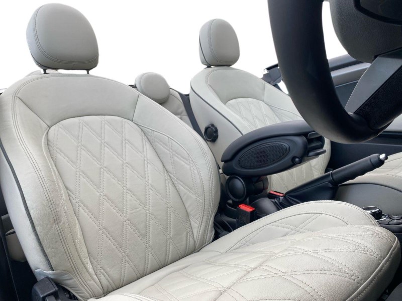 Used MINI Convertible 2022 for sale - 76982223: Photo 11