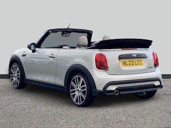 Used MINI Convertible 2022 for sale - 76982223: Photo