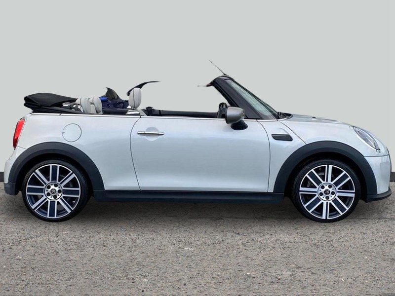 Used MINI Convertible 2022 for sale - 76982223: Photo 3