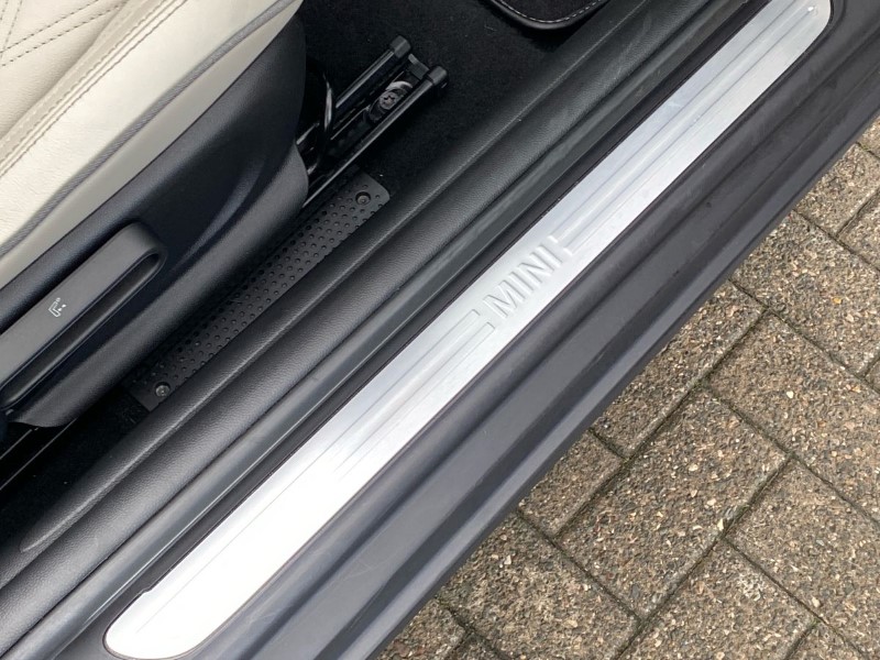 Used MINI Convertible 2022 for sale - 76982223: Photo 35