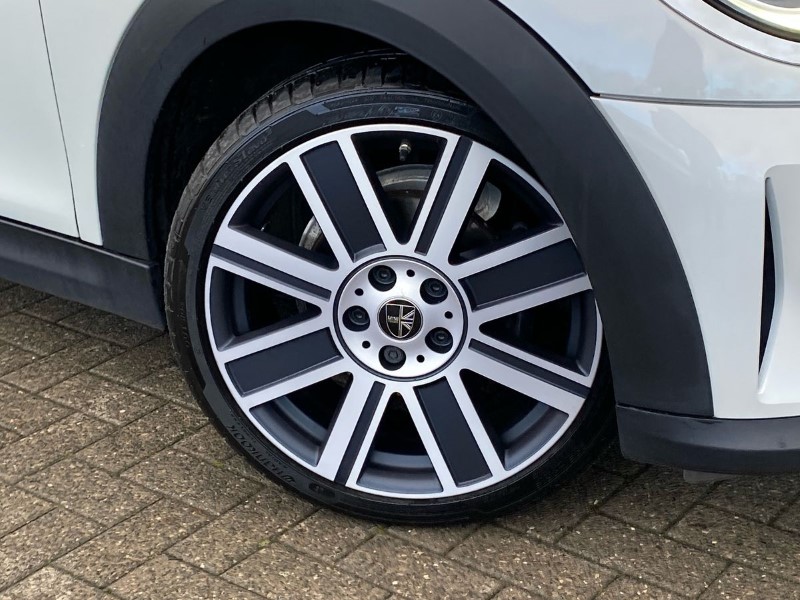 Used MINI Convertible 2022 for sale - 76982223: Photo 40