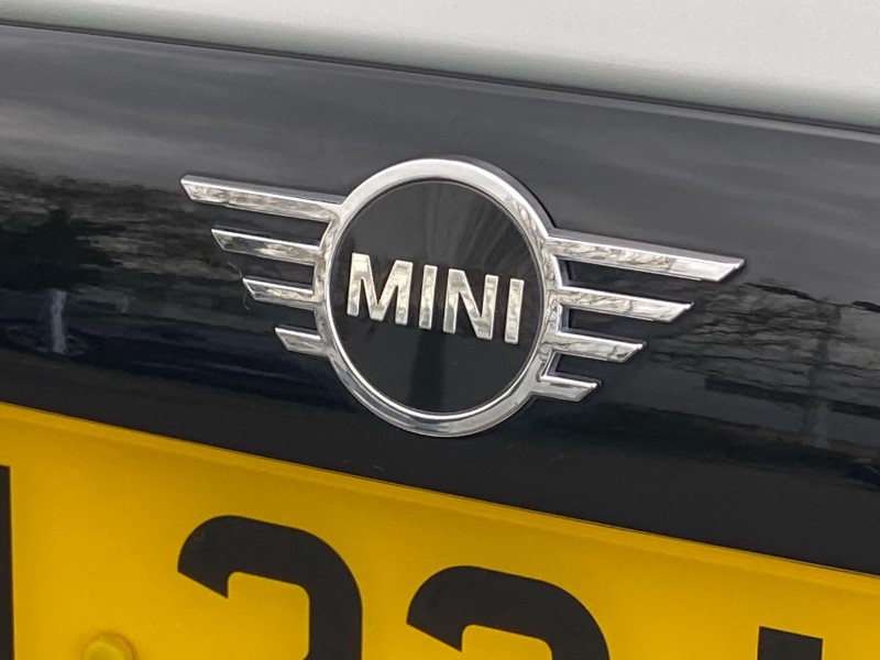 Used MINI Convertible 2022 for sale - 76982223: Photo 41