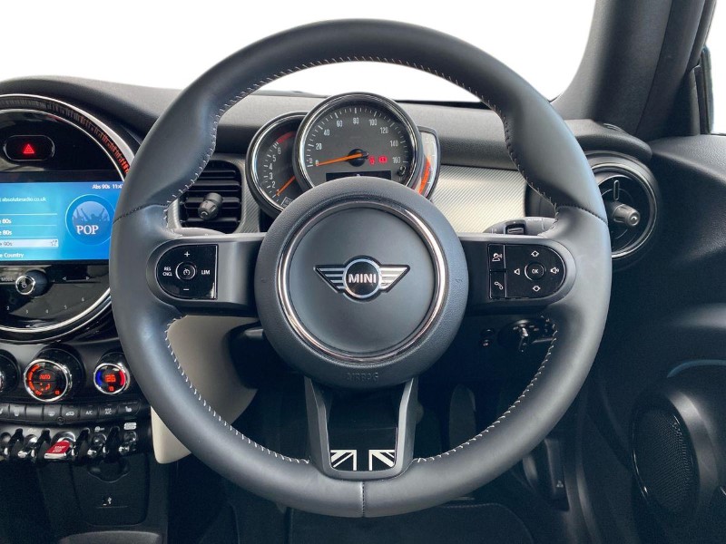 Used MINI Convertible 2022 for sale - 76982223: Photo 5