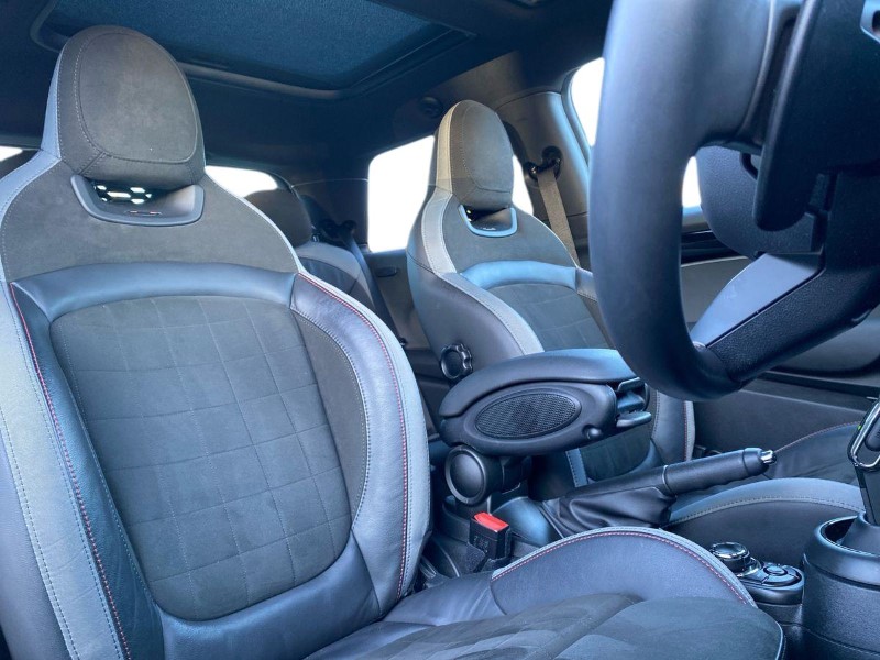 Used MINI Hatch 2022 for sale - 76982350: Photo 11