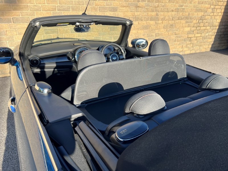 Used MINI Convertible 2021 for sale - 76980894: Photo 21