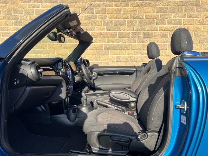 Used MINI Convertible 2021 for sale - 76980894: Photo 29