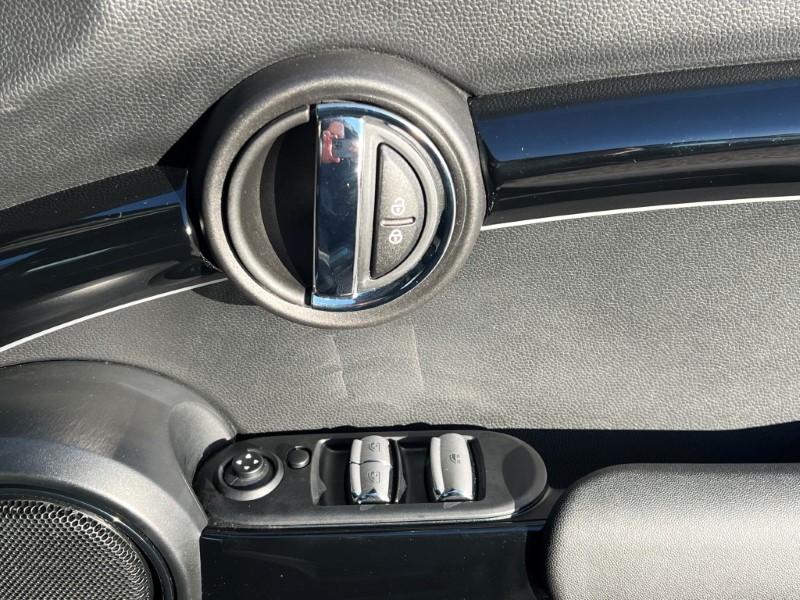 Used MINI Convertible 2021 for sale - 76980894: Photo 32