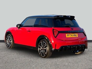 Used MINI Cooper 2024 for sale - 76982110: Photo