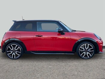 Used MINI Cooper 2024 for sale - 76982110: Photo