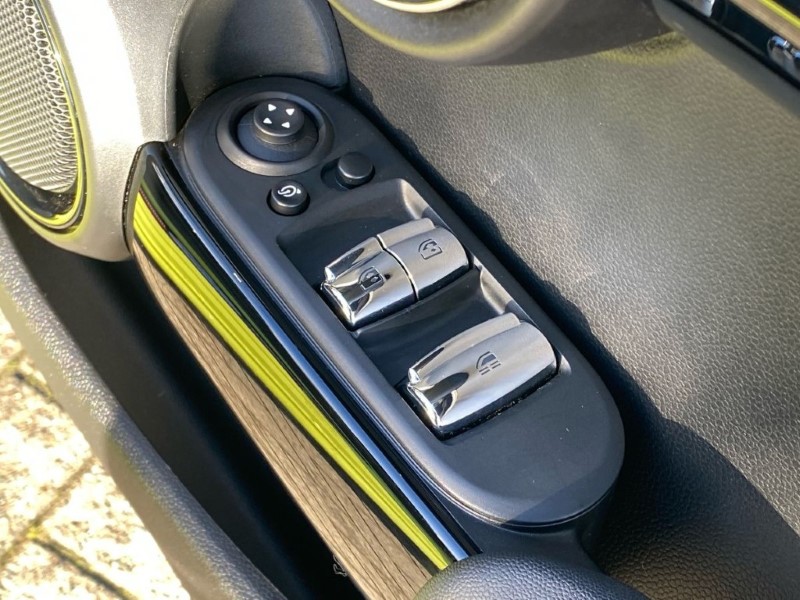 Used MINI Convertible 2024 for sale - 77607134: Photo 22