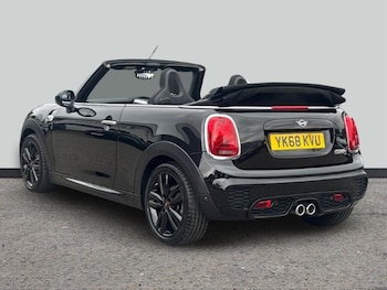 Used MINI Convertible 2018 for sale - 79556743: Photo