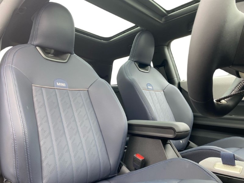 Used MINI Cooper 2025 for sale - 76982181: Photo 11