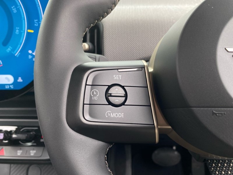 Used MINI Cooper 2025 for sale - 76982181: Photo 17