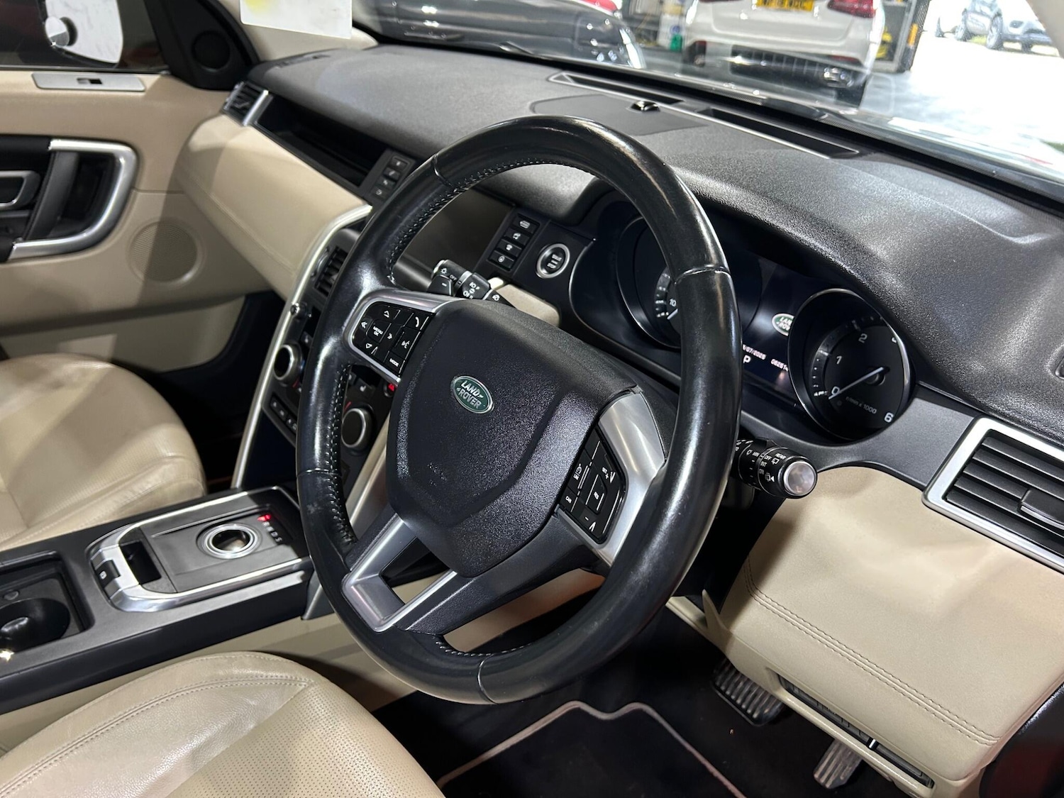 Used Land Rover Discovery Sport 2016 for sale - 77658358: Photo 21