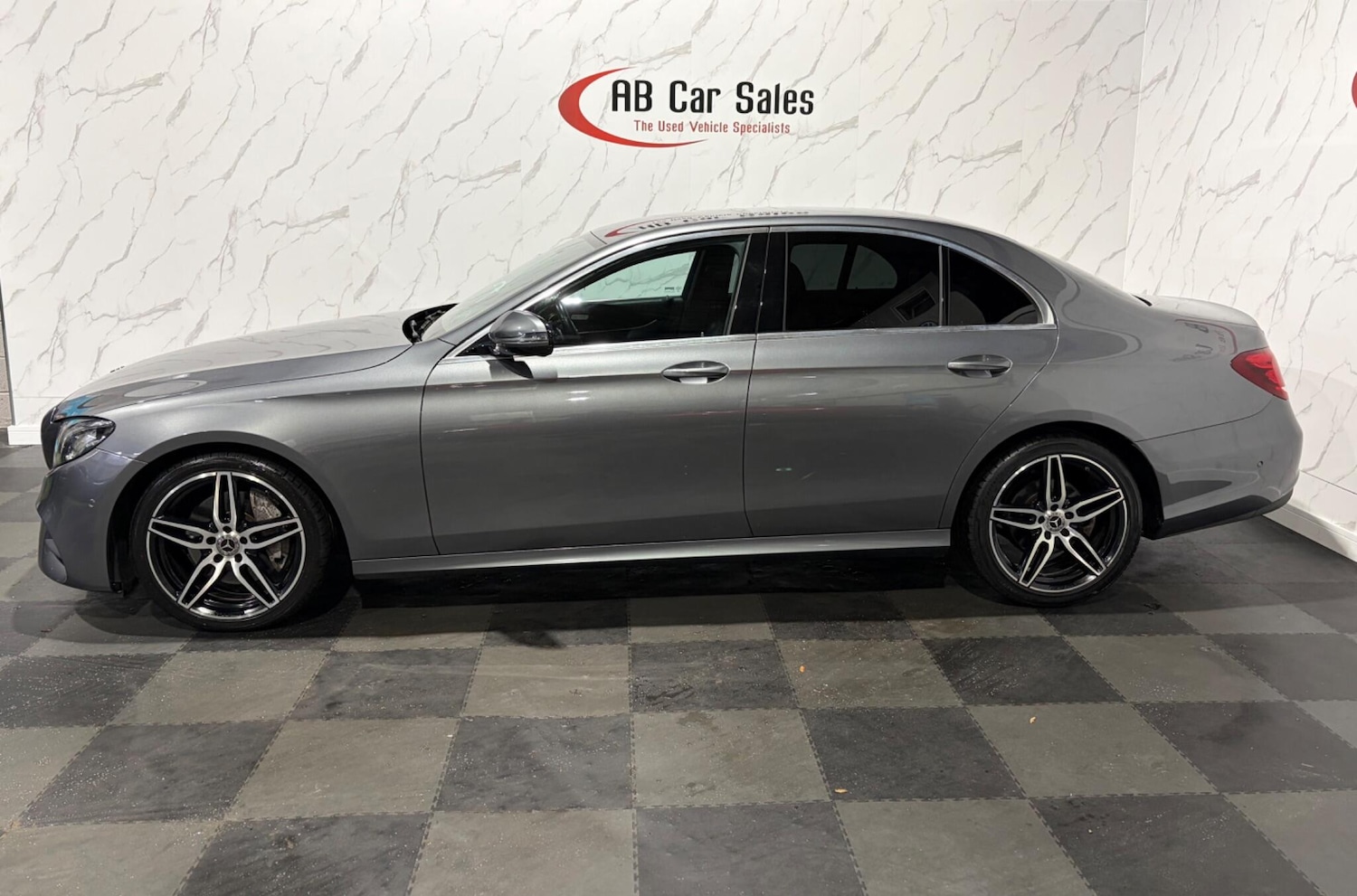 Used Mercedes-Benz E Class 2018 for sale - 77254914: Photo 4