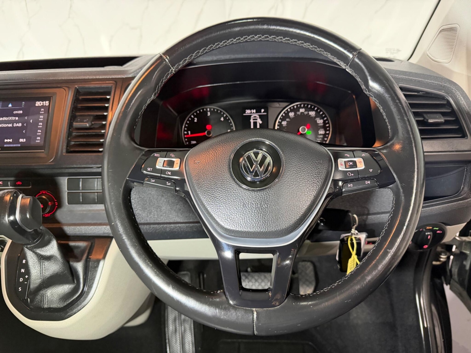 Used Volkswagen Transporter 2017 for sale - 77143889: Photo 29