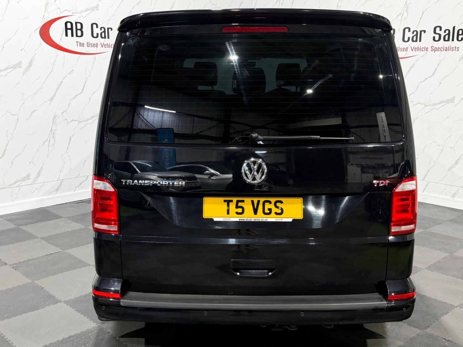 Used Volkswagen Transporter 2017 for sale - 77143889: Photo 4