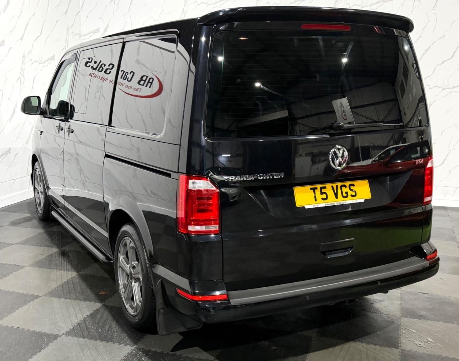 Used Volkswagen Transporter 2017 for sale - 77143889: Photo 8