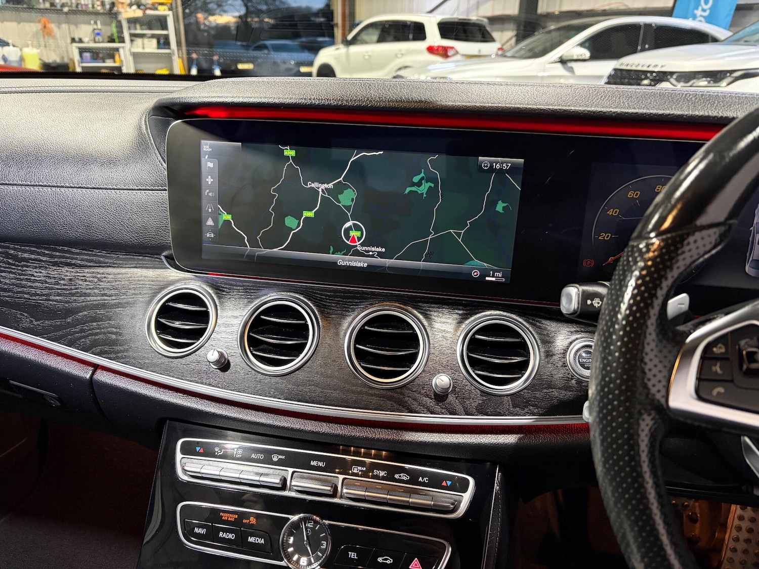 Used Mercedes-Benz E Class 2016 for sale - 76539082: Photo 23