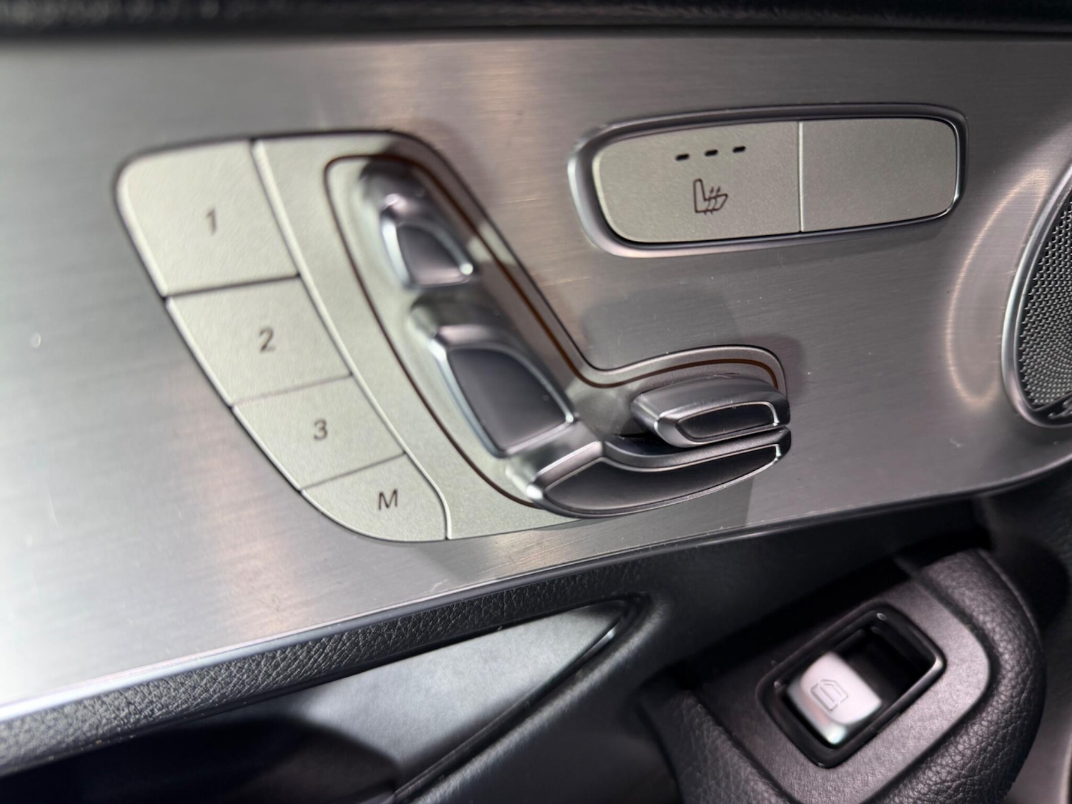 Used Mercedes-Benz GLC for sale - 77049658: Photo 24