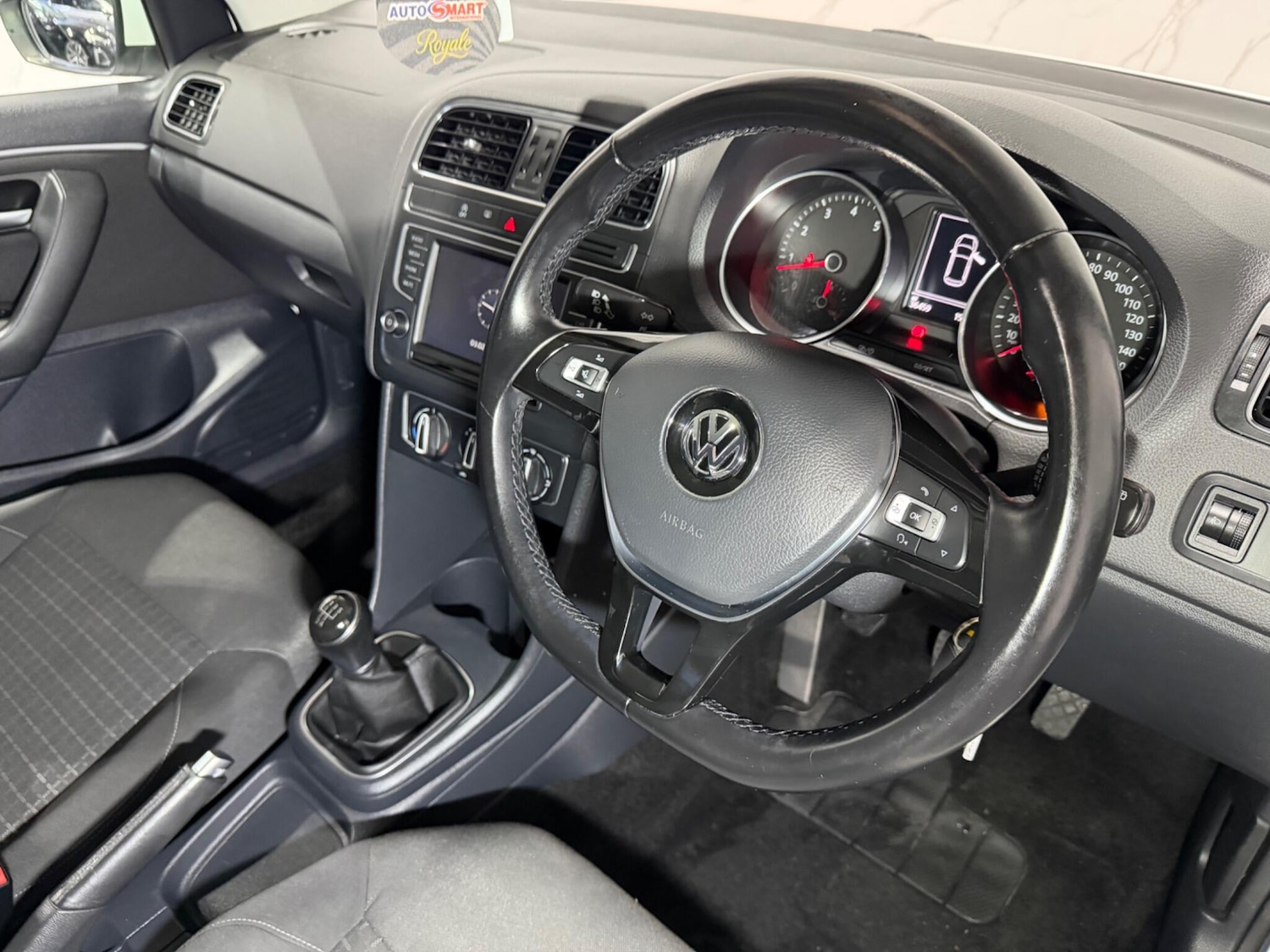 Used Volkswagen Polo 2015 for sale - 77425612: Photo 13