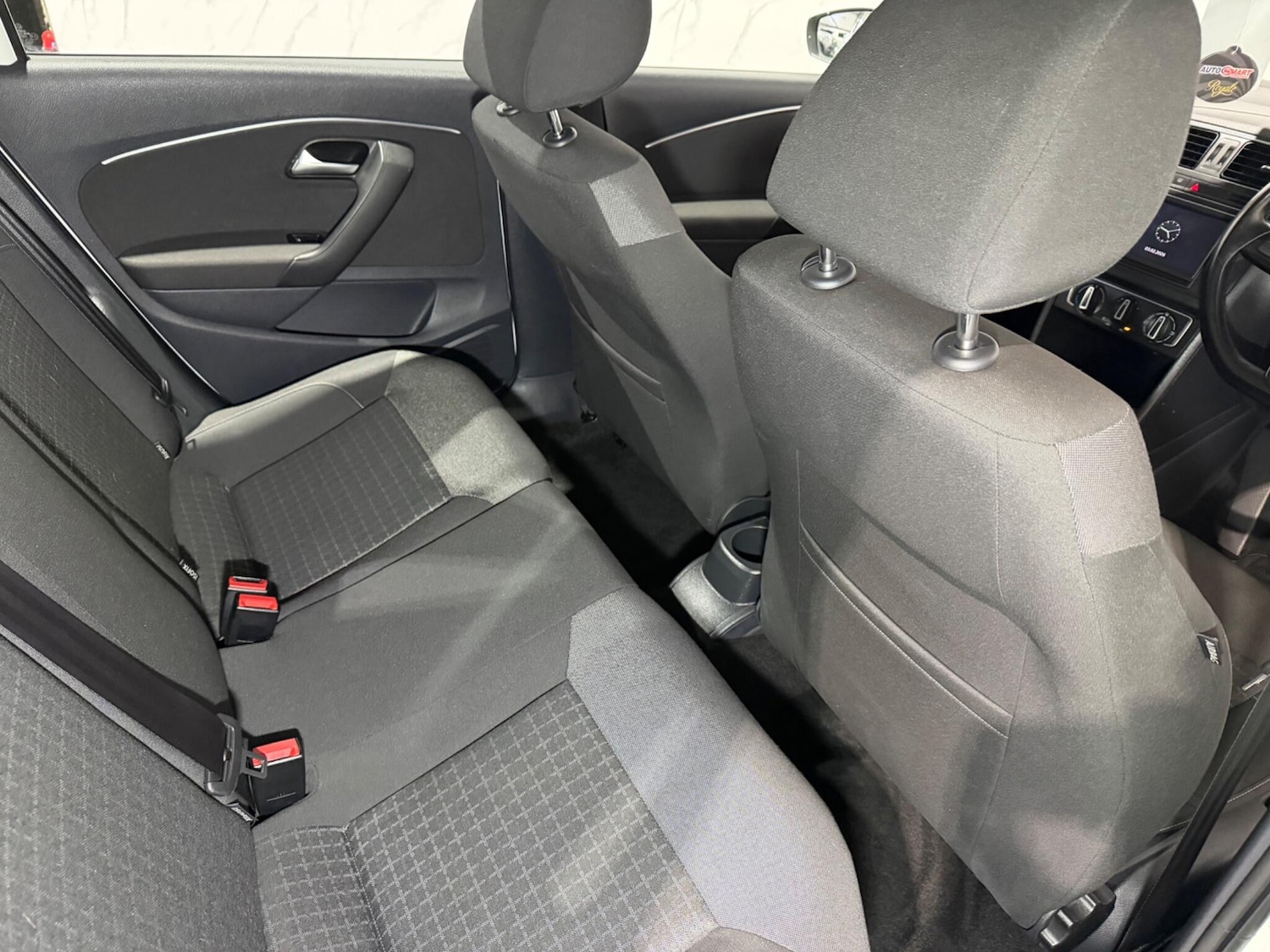 Used Volkswagen Polo 2015 for sale - 77425612: Photo 14