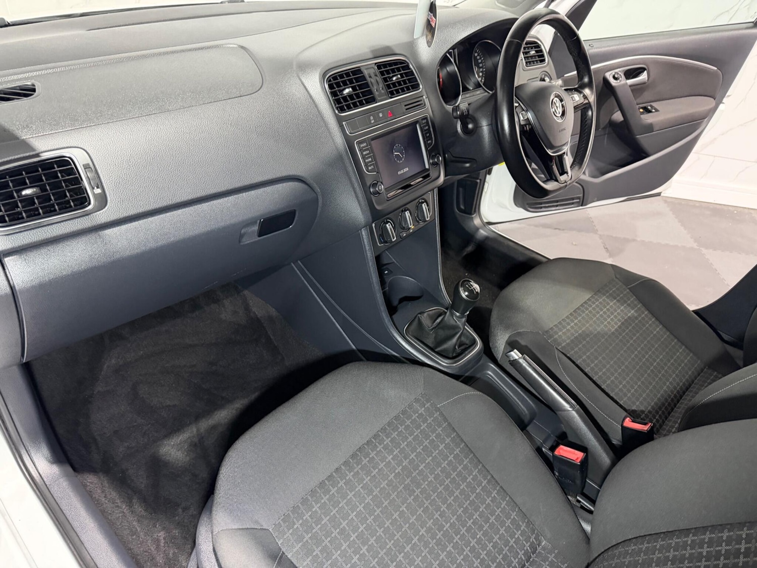 Used Volkswagen Polo 2015 for sale - 77425612: Photo 20