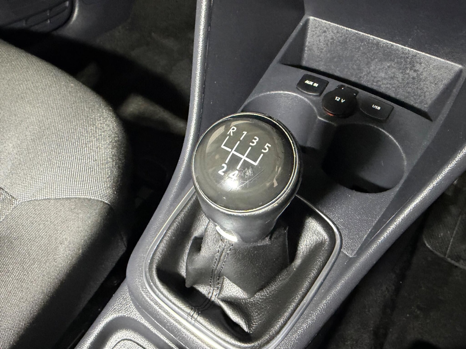 Used Volkswagen Polo 2015 for sale - 77425612: Photo 24