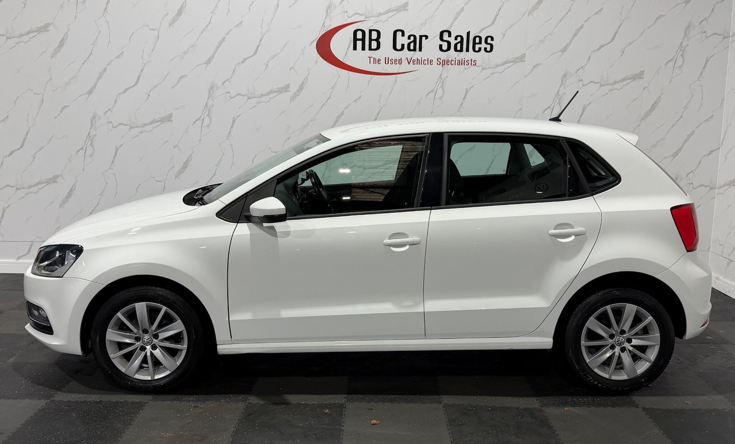 Used Volkswagen Polo 2015 for sale - 77425612: Photo 7