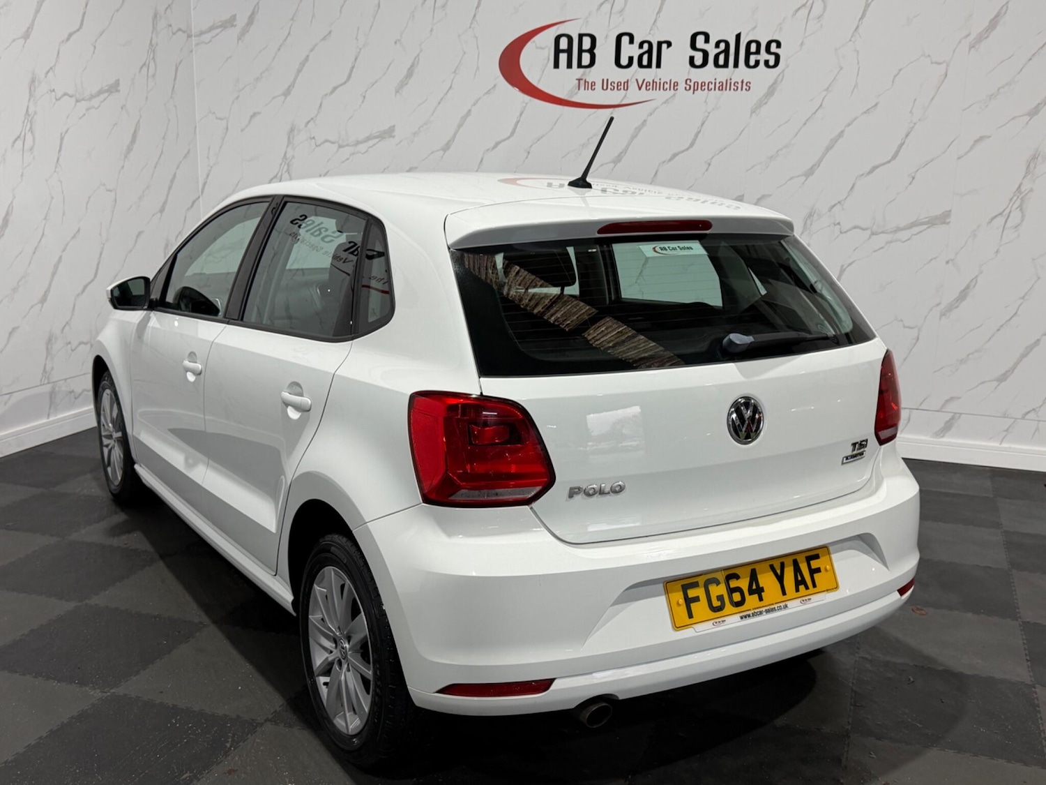 Used Volkswagen Polo 2015 for sale - 77425612: Photo 8