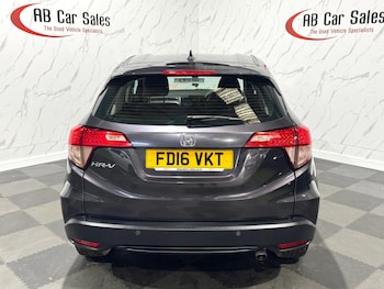 Used Honda HR-V 2016 for sale - 76991393: Photo