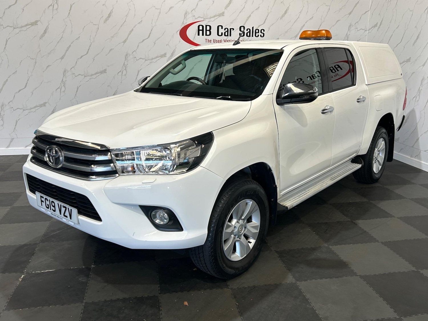 Used Toyota Hilux 2019 for sale - 76989999: Photo 6