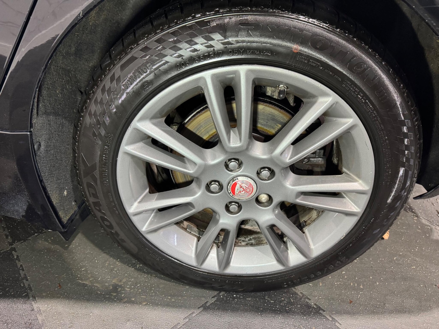 Used Jaguar XE 2016 for sale - 77898277: Photo 29