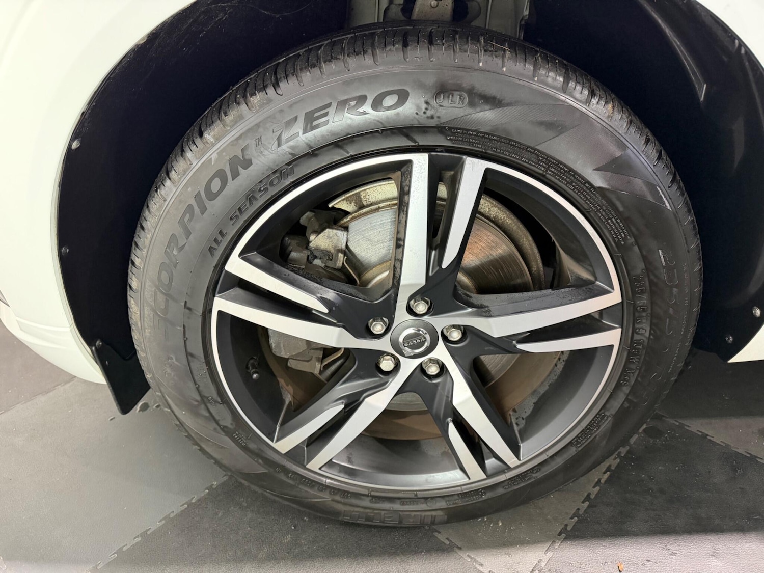 Used Volvo XC60 2017 for sale - 77108890: Photo 25