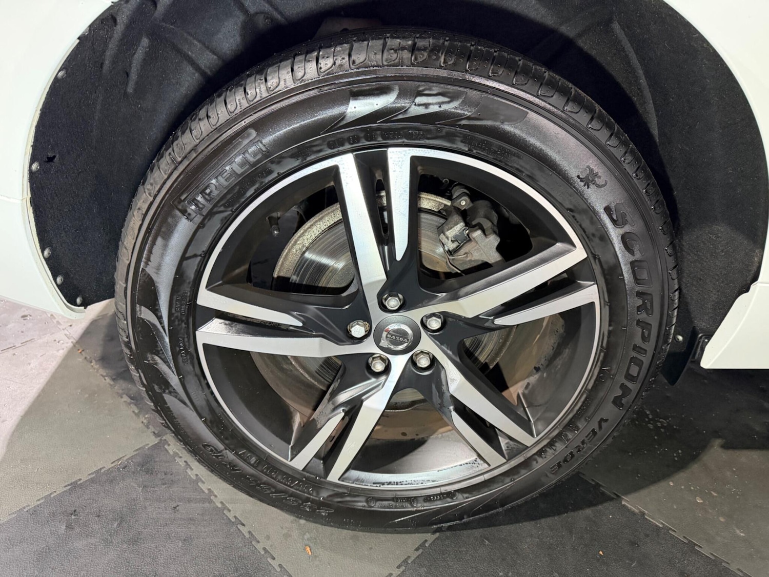 Used Volvo XC60 2017 for sale - 77108890: Photo 27