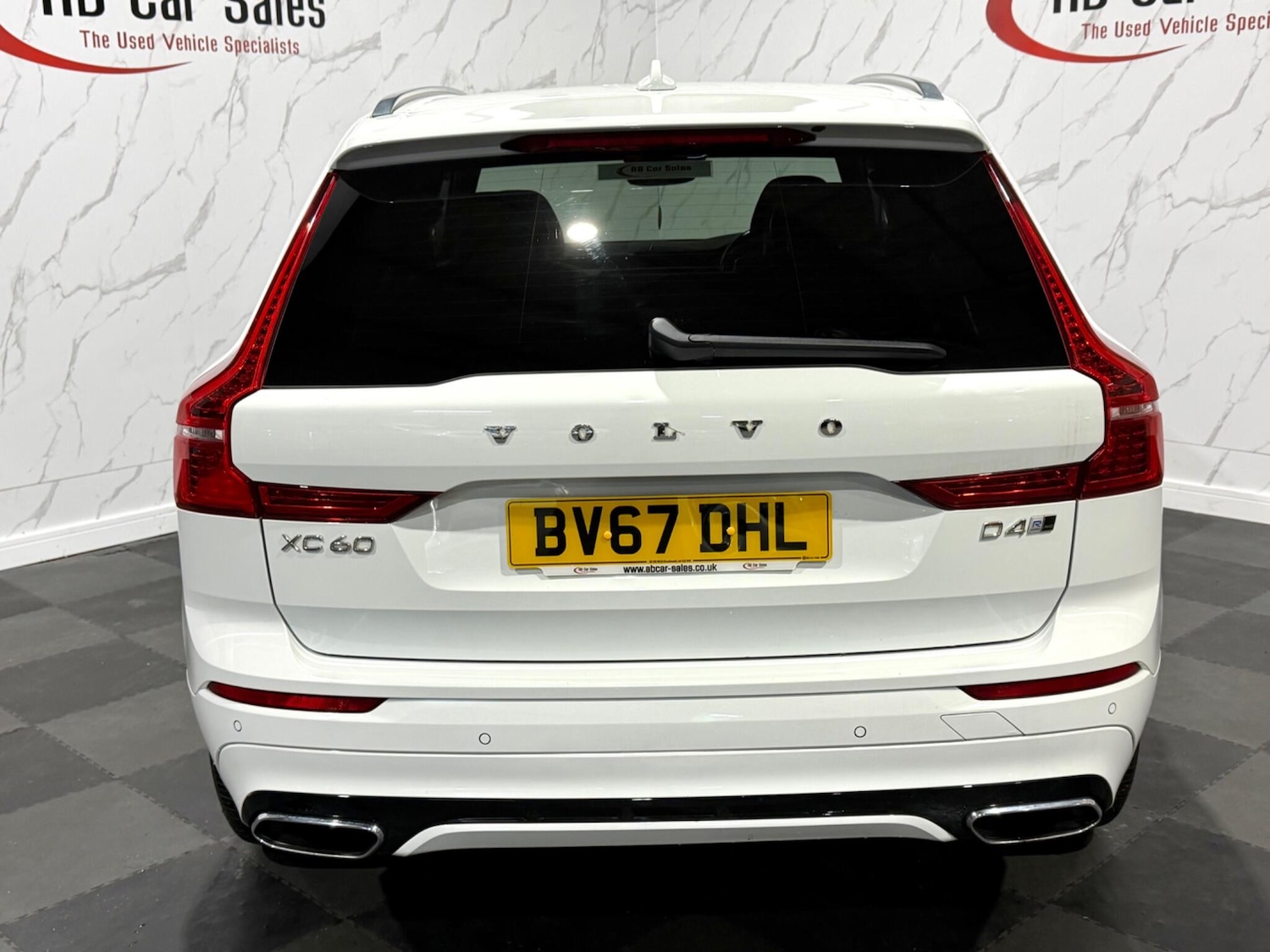 Used Volvo XC60 2017 for sale - 77108890: Photo 4