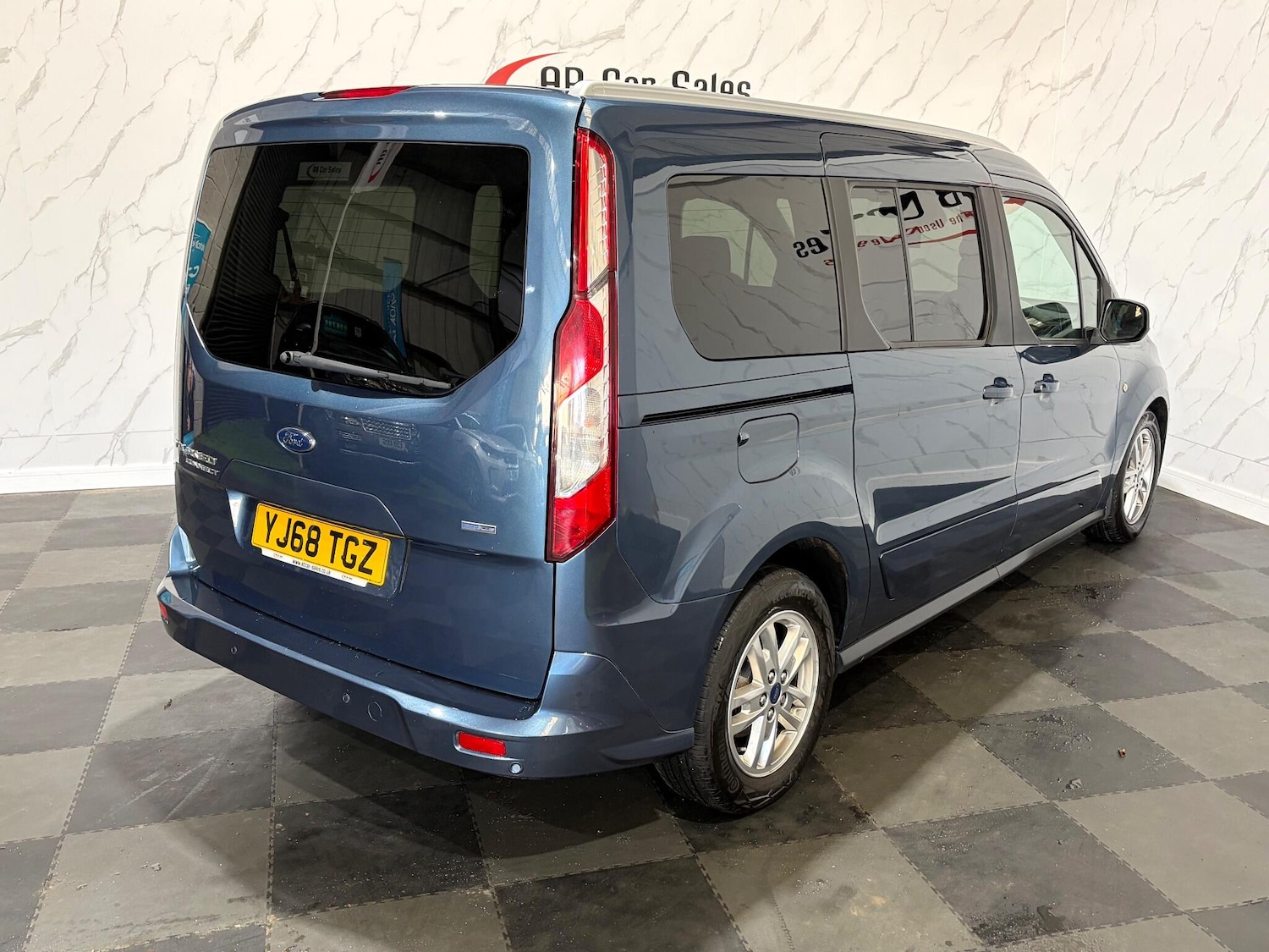 Used Ford Grand Tourneo Connect 2018 for sale - 77074457: Photo 10